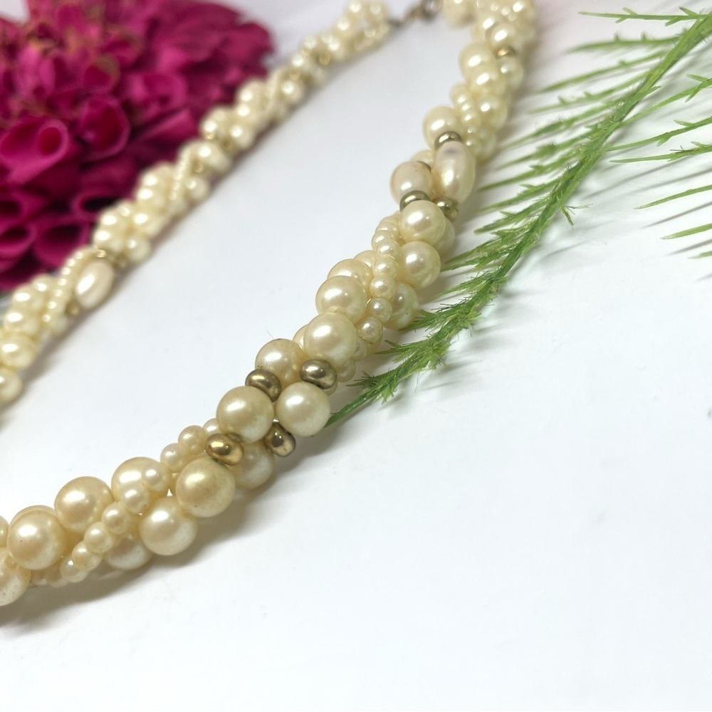 VINTAGE⚜️Dainty Twisted Multi-Strand Pearl Necklace - Picture 5 of 7